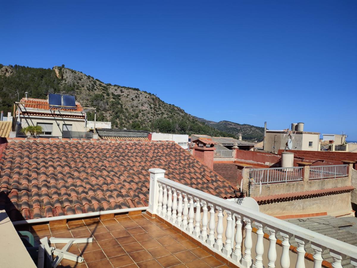 Unifamiliar en Venta: Ador, 5 habitaciones, 2 baños